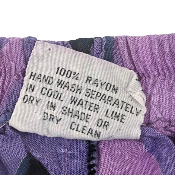 Women's Why Not  Small Purple/Pink Shorts 12f - Picture 5 of 8